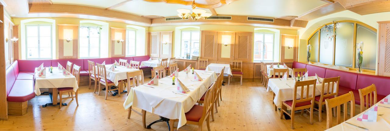 Hotel Gasthof Zur Post Obernberg am Inn Bagian luar foto